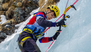 Ice climbing day in Aosta Valley