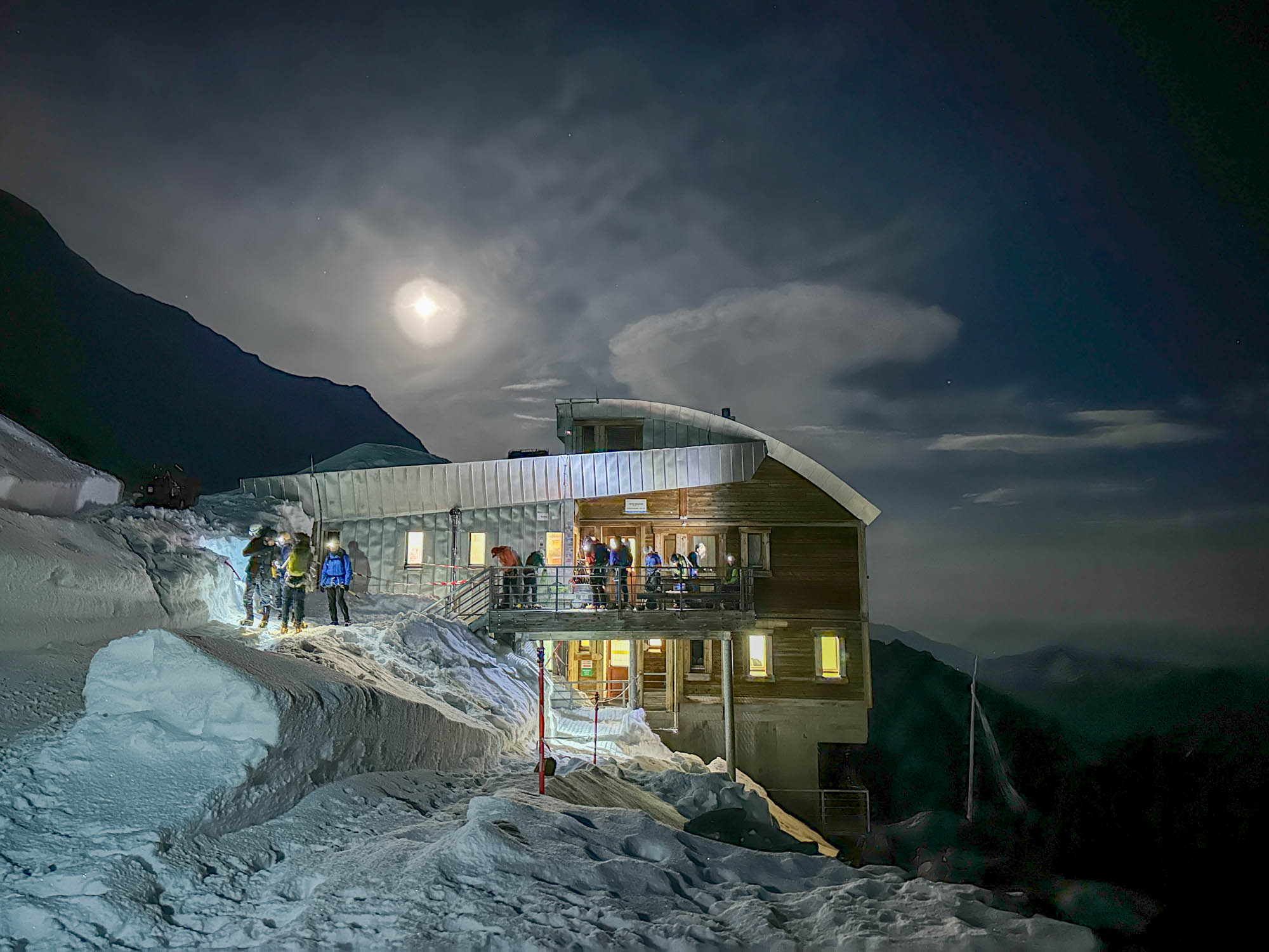 Mont Blanc Goûter Route: A Climber's Dream