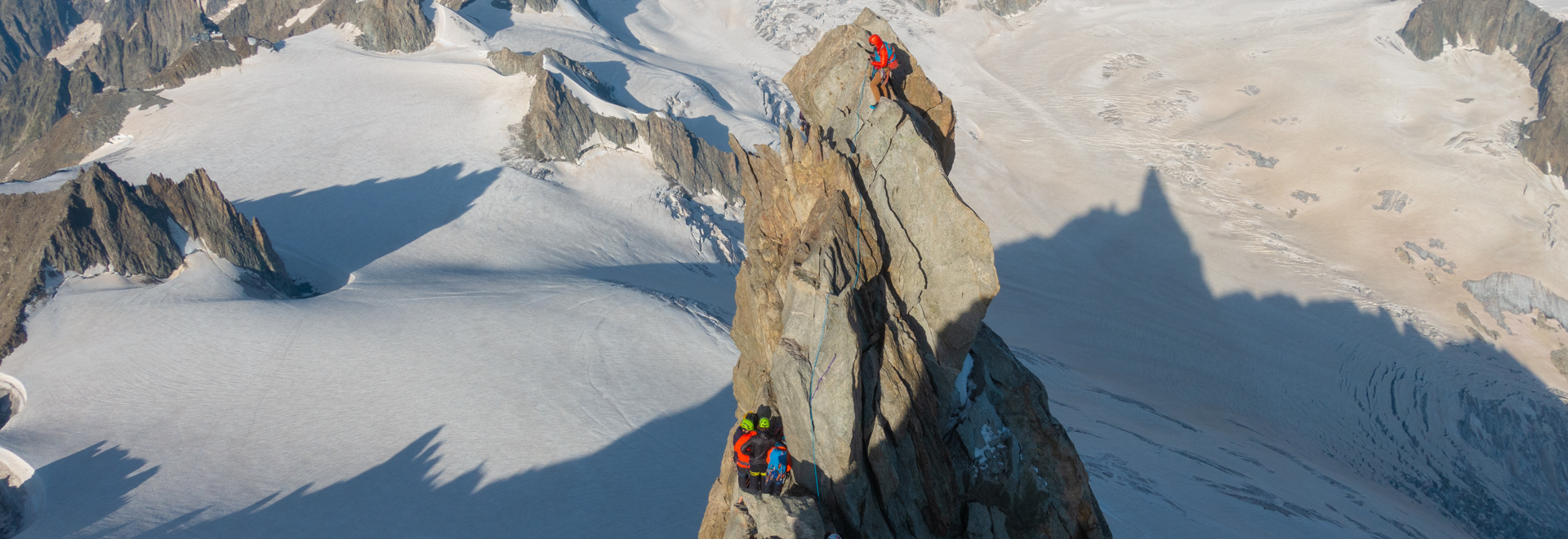 Dent du Géant - Mont Blanc - Alpinism - Climbing - Mountain Guides